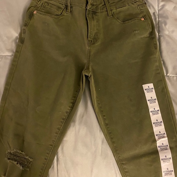 Olive Jeans - Picture 1 of 2
